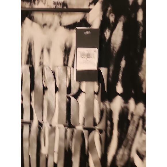 Guess Men’s Los Angeles Printed All over T-Shirt Short Sleeves Size Large NWT - Picture 3 of 10